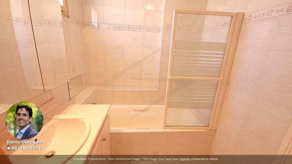 View of the bathroom