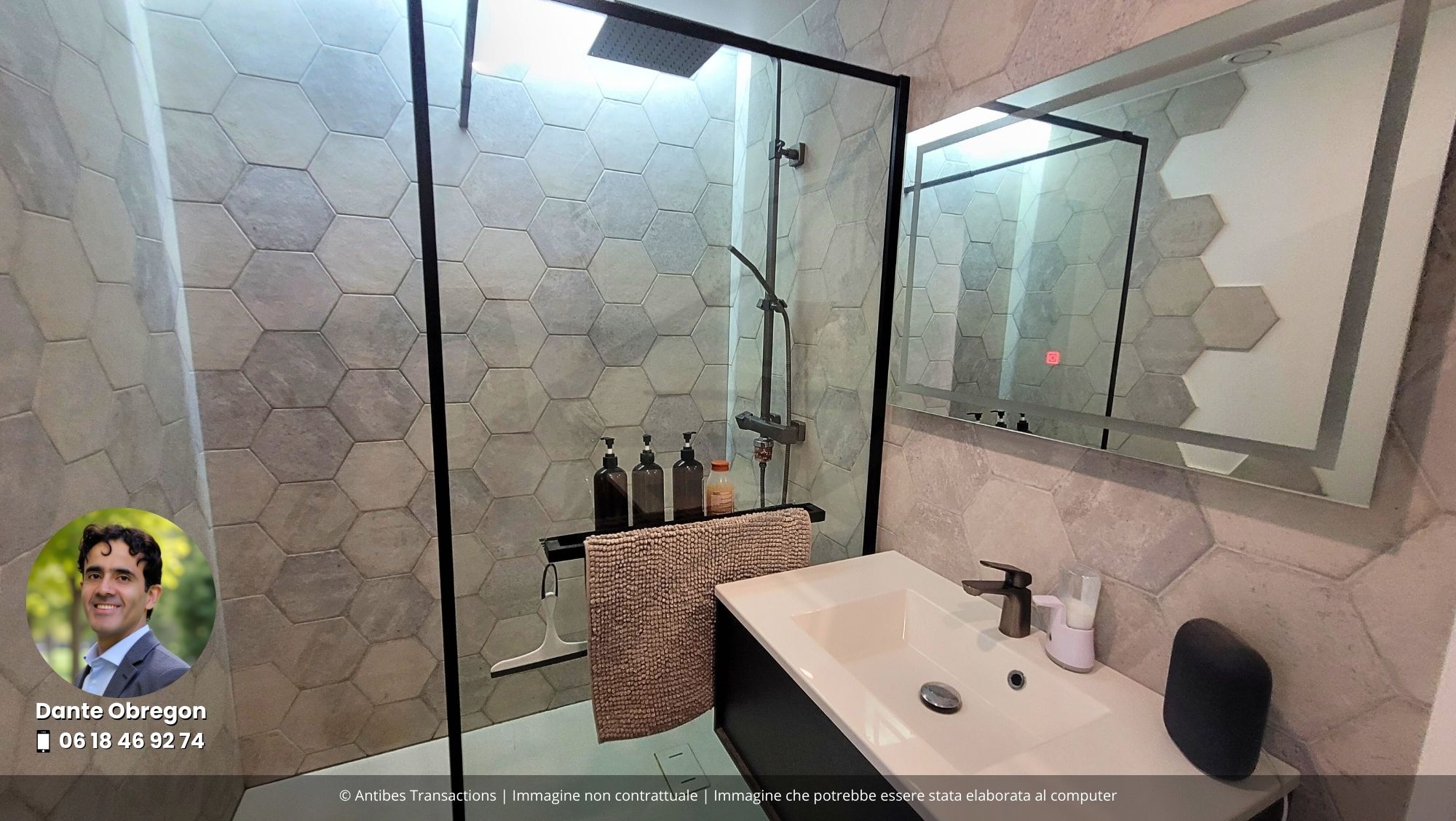 Bagno moderno con doccia all'italiana