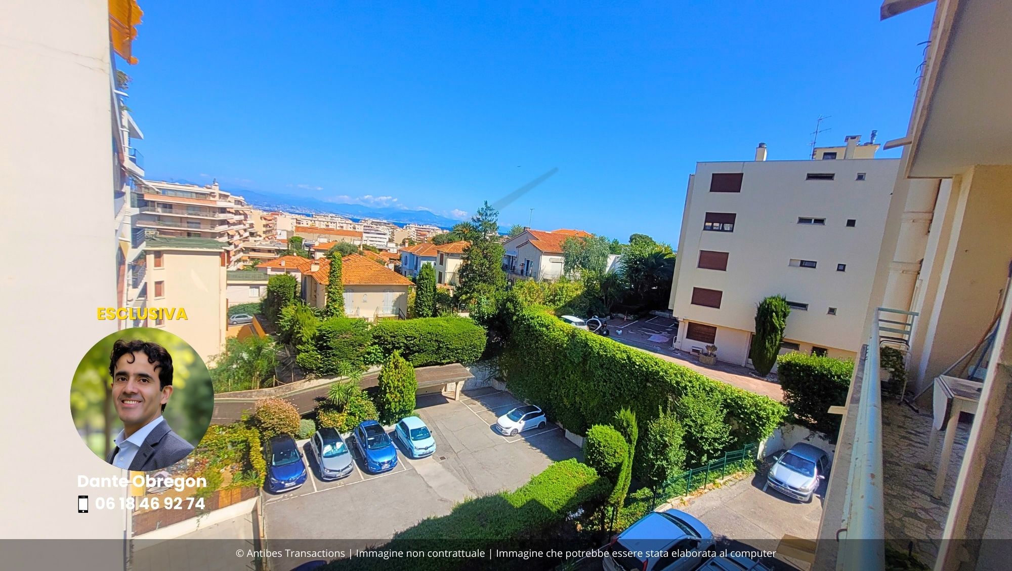 Scorcio di mare dal balcone della camera