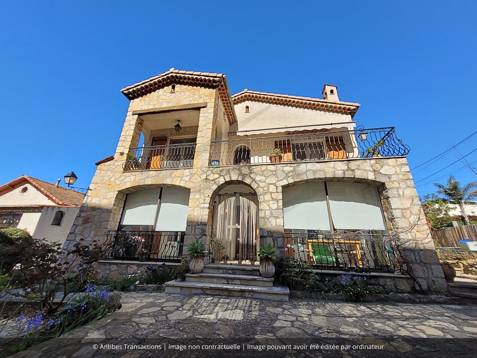 vue de l'estérieur de la maison