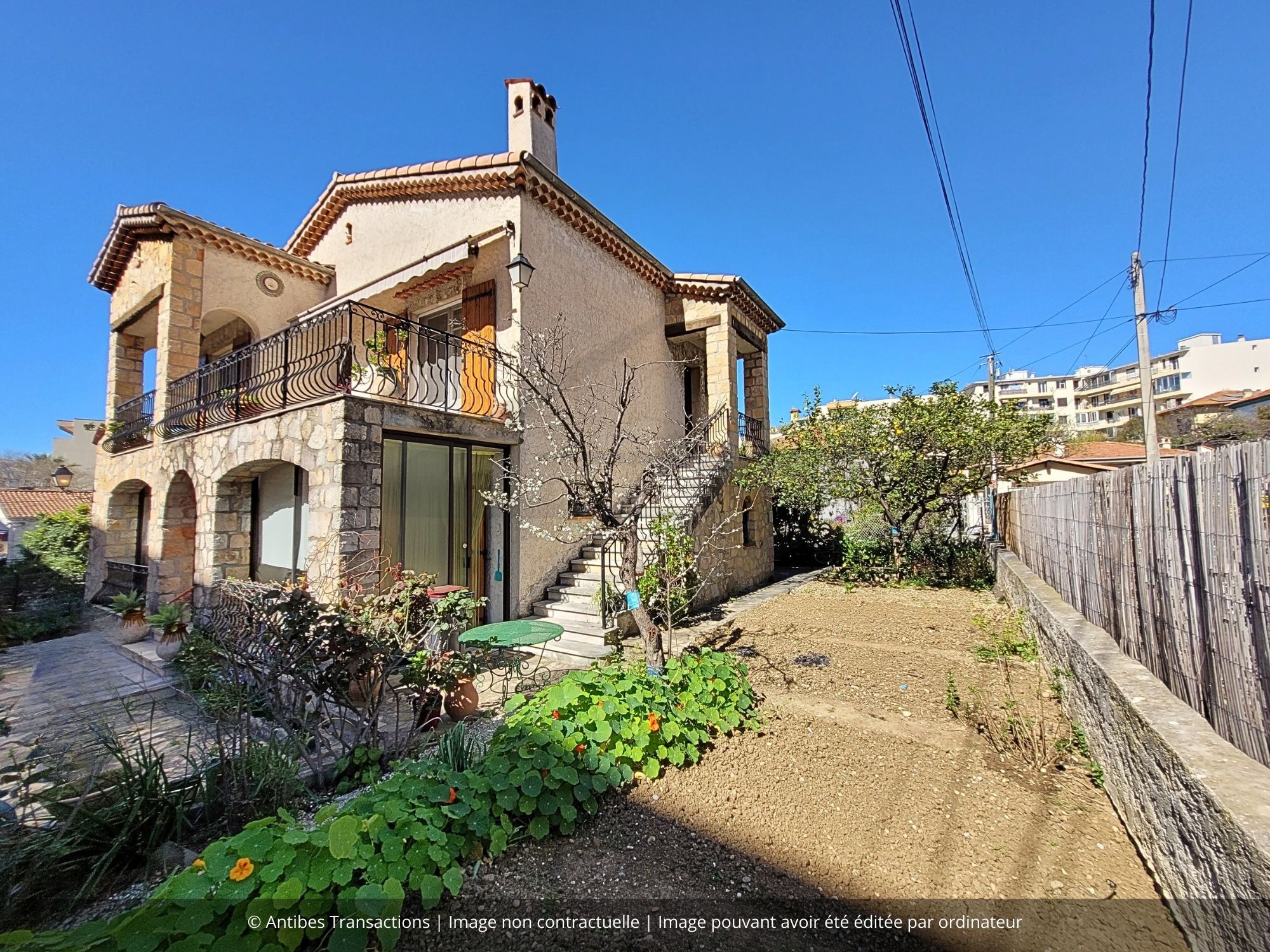 vue de l'estérieur de la maison