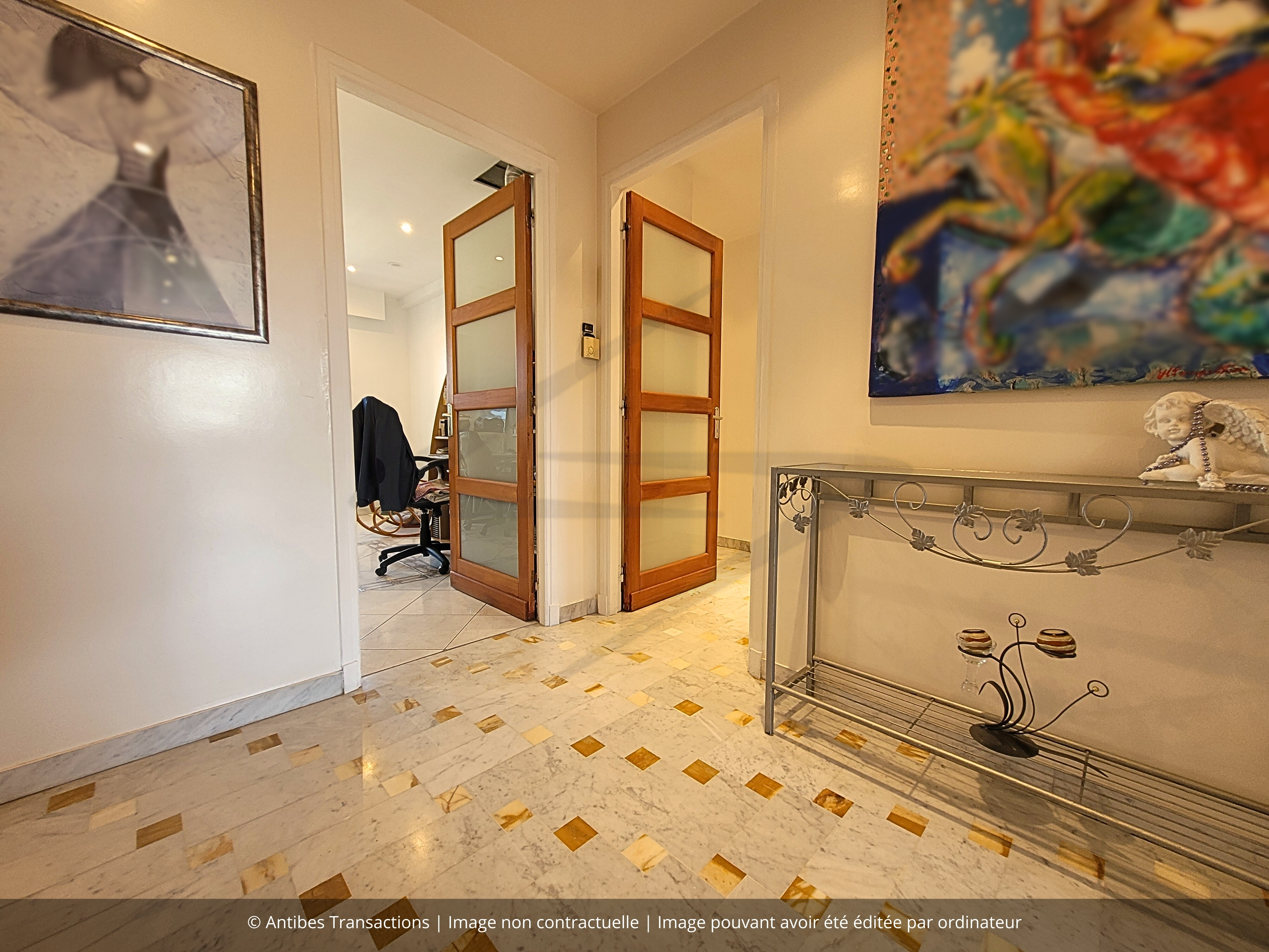 vue de l'entrée de l'appartement