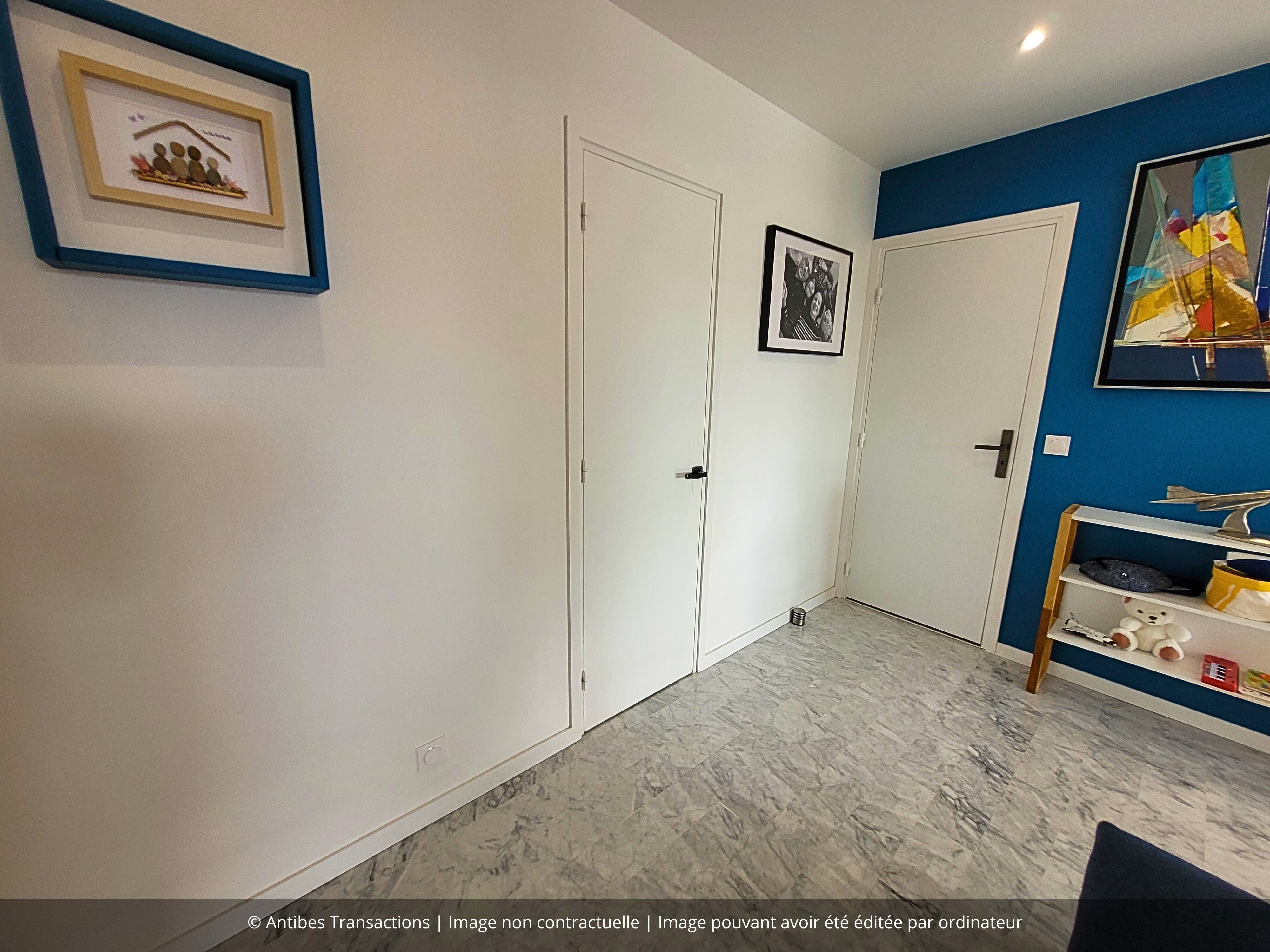 Vue de l'entrée de l'appartement