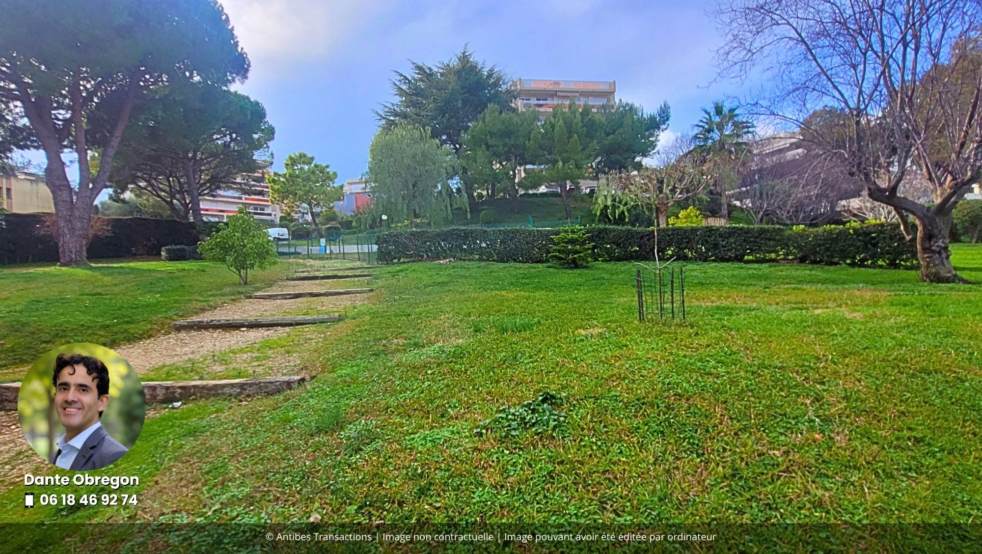 Vue des jardins de la résidence